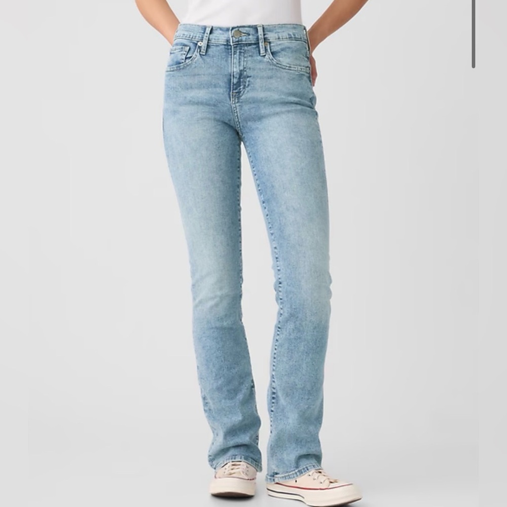 GAP Mid Rise Universal Baby Boot Jeans Light Wash Comfort Stretch 16 /33